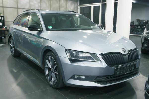 Škoda Superb 3 Combi 2.0 TDI 140kW DSG Sportline / ALU 19''