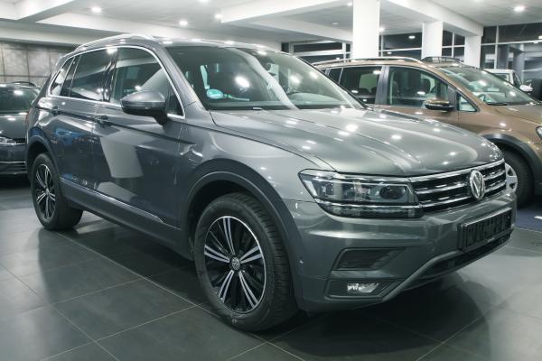 Volkswagen Tiguan Highline 4Motion 2.0 TDI 110kW DSG 4x4 / Virtual Cockpit / ALU 18''