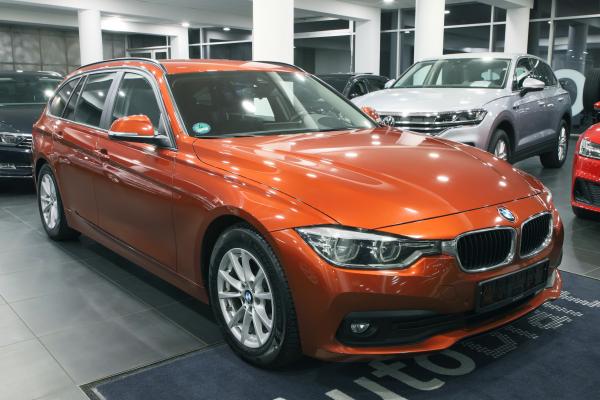 BMW 320 Touring 2.0 d 120kW Aut -Steptronic Dynamics Edition Advantage / 2x sada ALU 16''