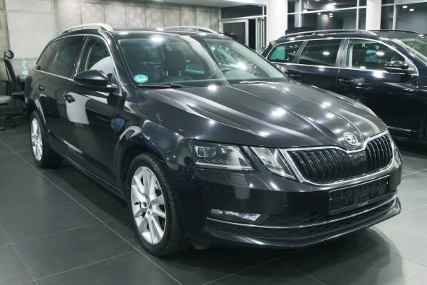 Škoda Octavia 3 Combi Premium Edition 2.0 TDI 110kW / Webasto / ALU 17'' / Facelift