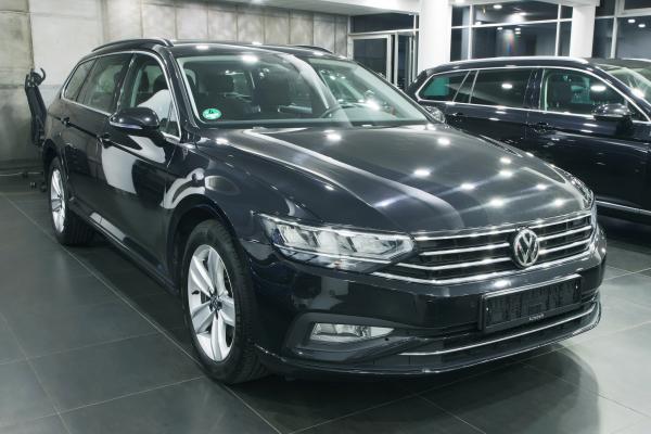 Volkswagen Passat Variant Business 2.0 TDI 140kW DSG / Facelift 2020 / ALU 17''