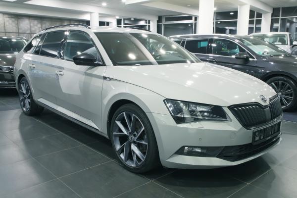 Škoda Superb 3 Combi 2.0 TDI 140kW DSG Sportline / Virtual Cockpit / ALU 19"