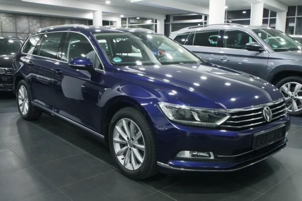 Volkswagen Passat B8 Variant Highline 2.0 TDI 140kW DSG / ALU 17''