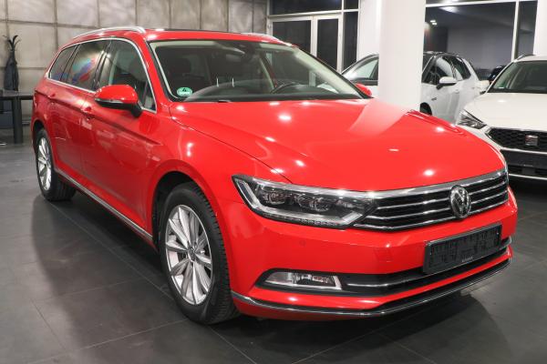 Volkswagen Passat B8 Variant Highline 2.0 TDI 110kW DSG / Active info Display