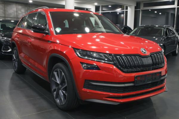 Škoda Kodiaq 2.0 TDI 140kW 4x4 DSG Sportline / Webasto / ALU 20''