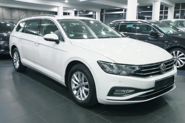 Volkswagen Passat B8 Variant Business 2.0 TDI 110kW DSG / Facelift 2020