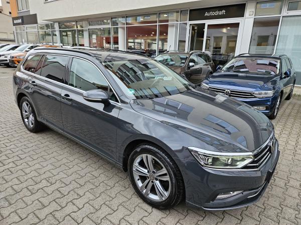 Volkswagen Passat B8 Variant Business 2.0 TDI 140kW DSG / Facelift 2020 / Webasto / Matrix Led / ALU 17''