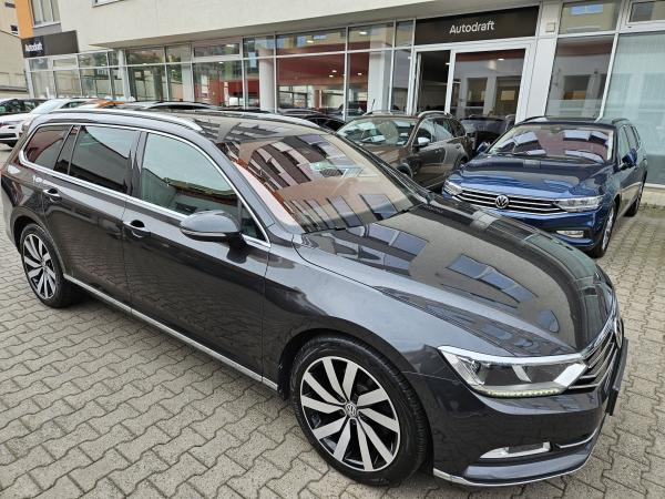 Volkswagen Passat B8 Variant Highline 2.0 TDI 110kW DSG / ALU 18''