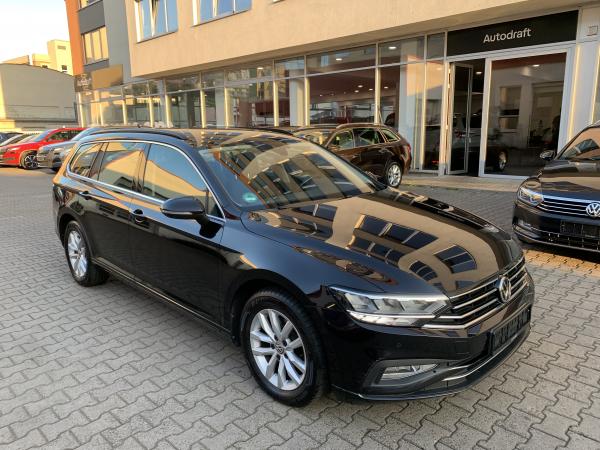 Volkswagen Passat B8 Variant Business 2.0 TDI 110kW DSG / Facelift 2020 / 2x sada ALU 16"