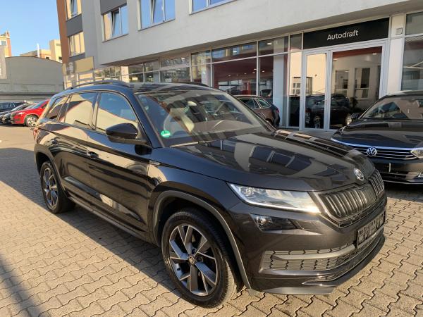 Škoda Kodiaq 2.0 TDI 140kW 4x4 DSG Sportline / Webasto / Virtual Cockpit / ALU 19''