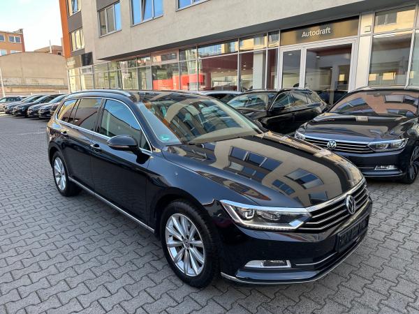 Volkswagen Passat B8 Variant Highline 2.0 TDI 110kW DSG / Active info Display / ALU 17''