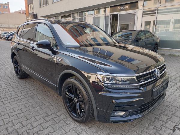 Volkswagen Tiguan Allspace Highline 4Motion 2.0 TDI 110kW DSG R-Line / Webasto / Virtual cockpit / ALU 19''+ ALU 17''
