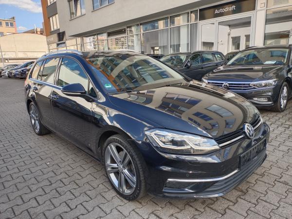Volkswagen Golf 7 Variant Highline 2.0 TDI 110kW DSG / Virtual Cockpit / ALU 18''+ ALU 16''