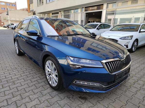 Škoda Superb 3 Combi Style 2.0 TDI 140kW DSG / Facelift / Matrix Led / ALU 18''+ ALU 16''