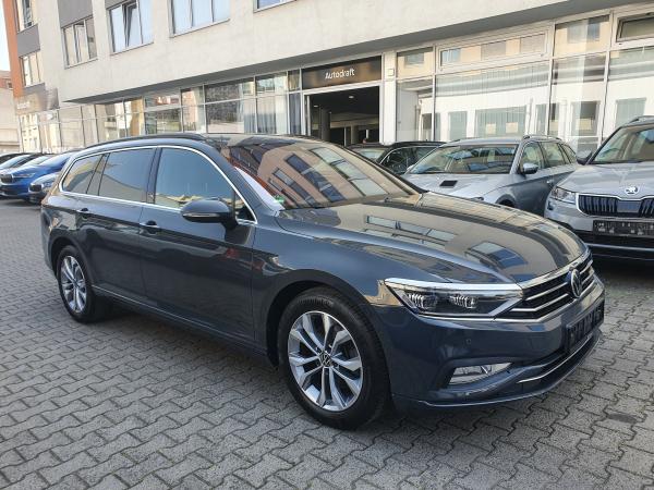 Volkswagen Passat B8 Variant 2.0 TDI 147kW DSG / Facelift / Matrix Led / ALU 17''Virtual Cockpit /