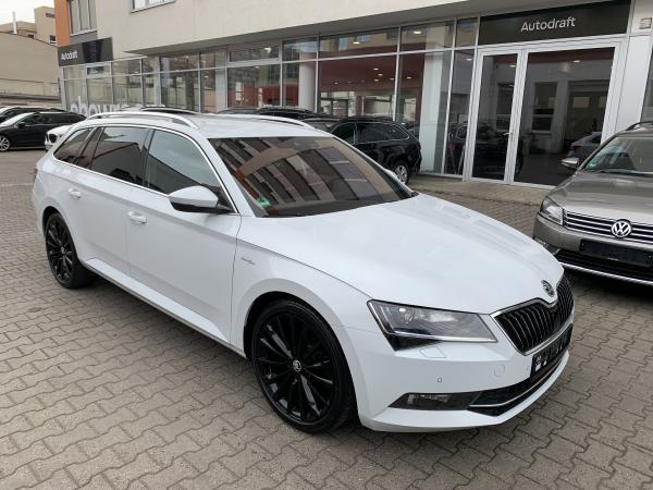 Škoda Superb 3 Combi Laurin & Klement 2.0 TDI 140kW DSG / ALU 19''/ Virtual Cockpit